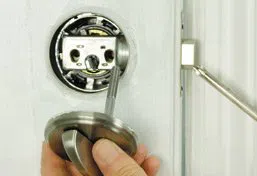 Amber Locksmith Store Houston, TX 713-470-0727 - Lock-replace